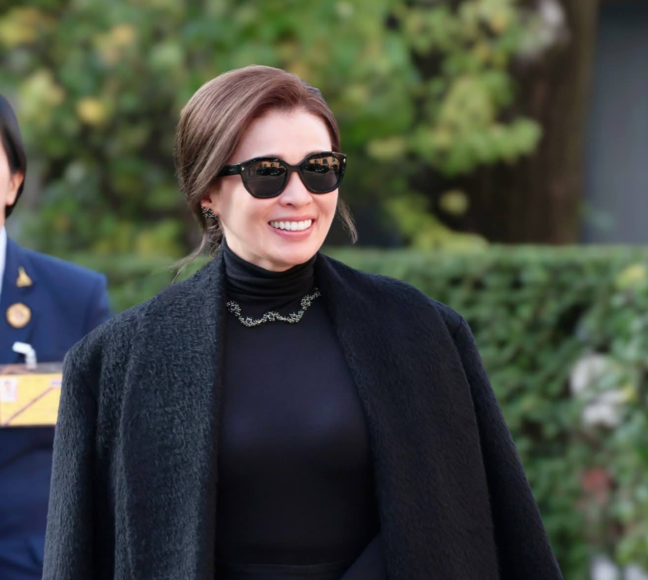 วันที่ ๑๘ กุมภาพันธ์ ๒๕๖๙ สมเด็จพระนางเจ้า ฯ พระบรมราชินี ทรงพระดำเนินไปยังห้องอาหารอัลตาริว่า โรงแรมปาลาซโซ เวเนเซีย เมืองโคโม