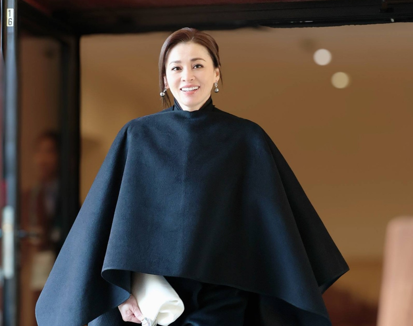 สมเด็จพระนางเจ้า ฯ พระบรมราชินี เสด็จพระราชดำเนิน ไปทอดพระเนตรการแข่งขันฮอกกี้น้ำแข็งชาย รอบชิงเหรียญทอง ในมหกรรมการแข่งขันกีฬาโอลิมปิกฤดูหนาว ๒๐๒๖