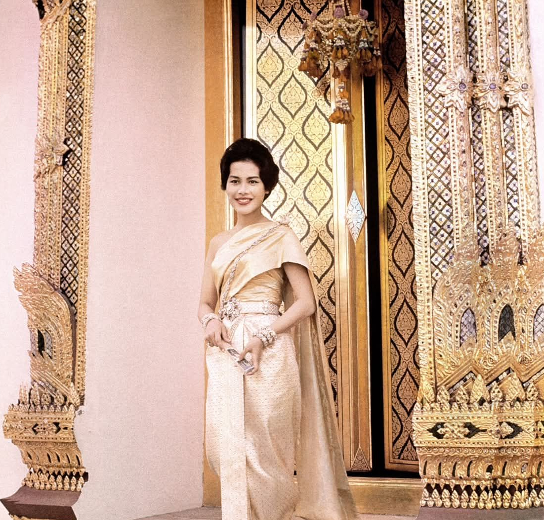 ✨️ &ldquo;สมเด็จพระเจ้าลูกเธอ เจ้าฟ้าสิริวัณณวรี นารีรัตนราชกัญญา&rdquo; ทรงเป็นองค์อุปถัมภ์ในการจัดนิทรรศการราชพัสตราสู่สากล