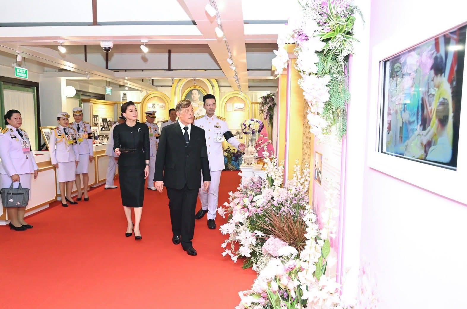 วันที่ ๒๕ เมษายน ๒๕๖๙ เวลา ๑๗.๔๕ น. พระบาทสมเด็จพระเจ้าอยู่หัว และสมเด็จพระนางเจ้า ฯ พระบรมราชินี เสด็จพระราชดำเนินไปในงานเฉลิมพระเกียรติ